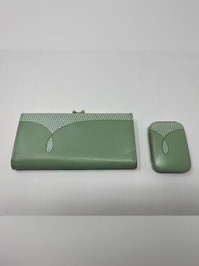 (Vintage) Lady Buxton - Givenchy Cowhide Wallet & Key Holder Set